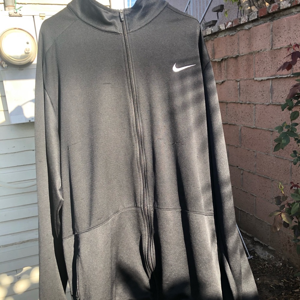 DRI-FIT Nike men’s big and tall sweater